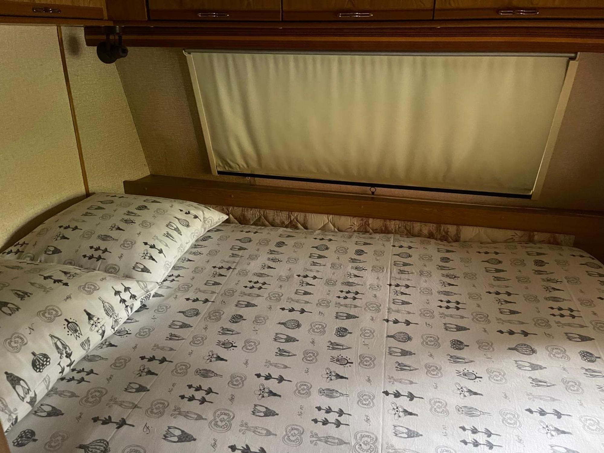 Caravanes De Provence Aiglun  Экстерьер фото